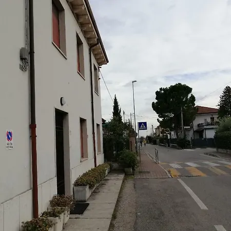 Dimora Corvina Pensjonat *